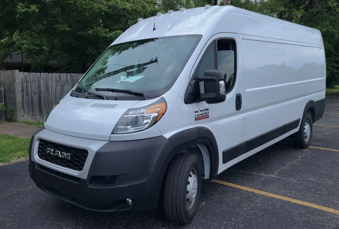 Cargo Van/Sprinter Van cargo-van